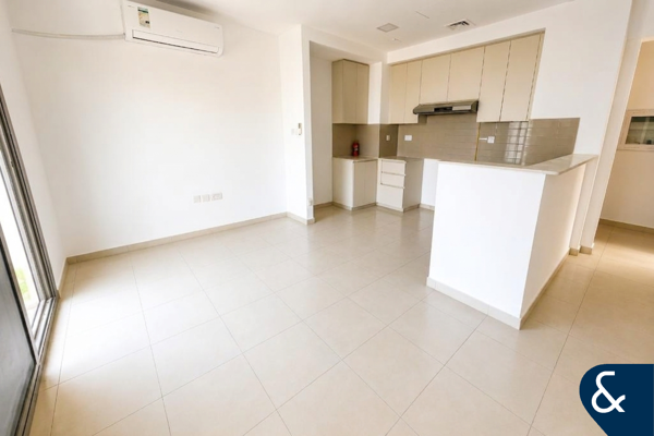 3 Bedroom | Spacious | Available October