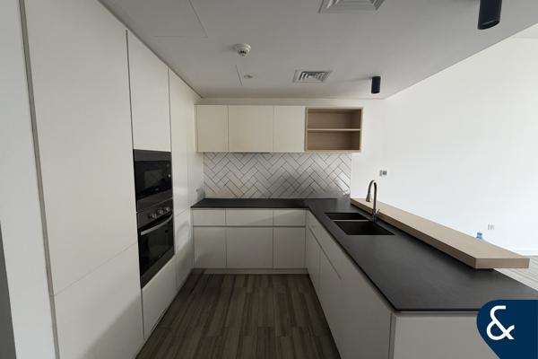One Bed | Quality Finish | Large Balcony