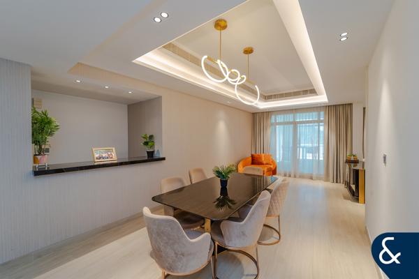 Exclusive | Stunning Layout | Full Lake View