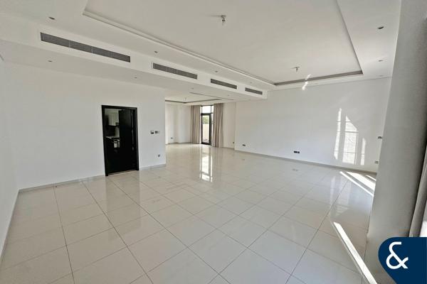 5 Bedroom | Available Now | Landscaped
