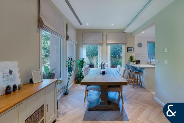 Backs Pool and Park | Vacant On Transfer