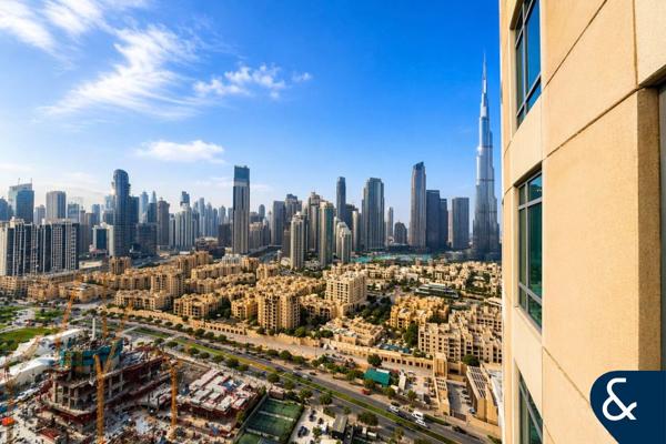 Furnished | Available | High Floor | 1 Bed