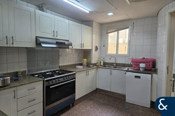 Spacious | Type 1M | Back to Back