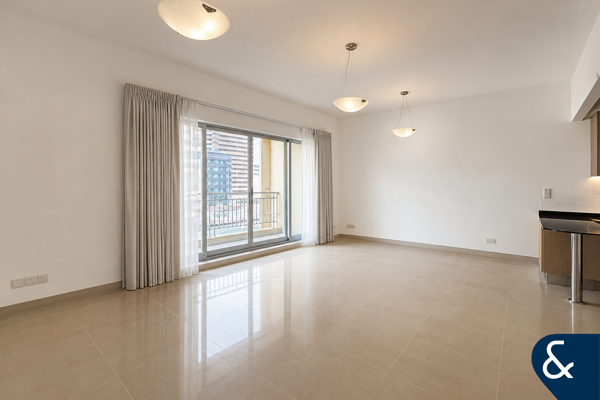 Largest Layout | Equipped kitchen | Vacant |