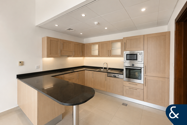 Largest Layout | Equipped kitchen | Vacant |