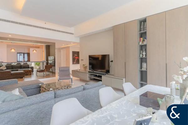 Vacant | Renovated | Palm & Marina Views