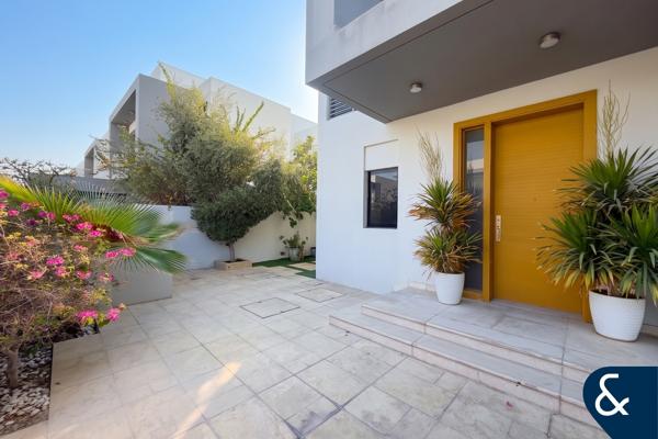 4 Bedrooms | Swimming Pool | Extended
