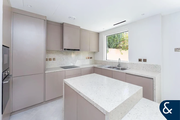 3 Bedrooms | Close To Park | Back To Back