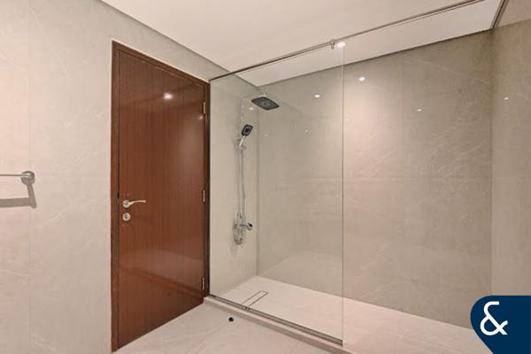 Upgraded | 4 Bedrooms | Partial Sea View