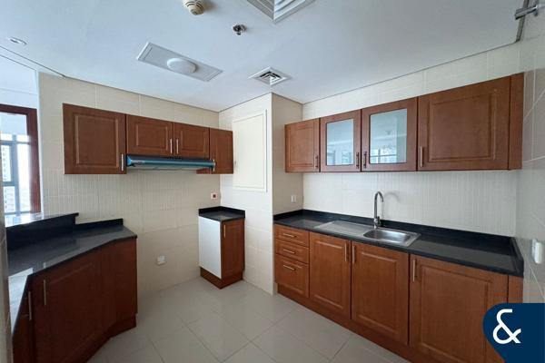 Unfurnished | 2 Bedrooms | High Floor