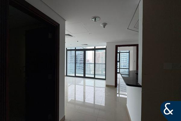 Unfurnished | 2 Bedrooms | High Floor