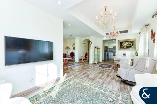 TYPE 4E | HUGE CORNER PLOT | FULLY EXTENDED