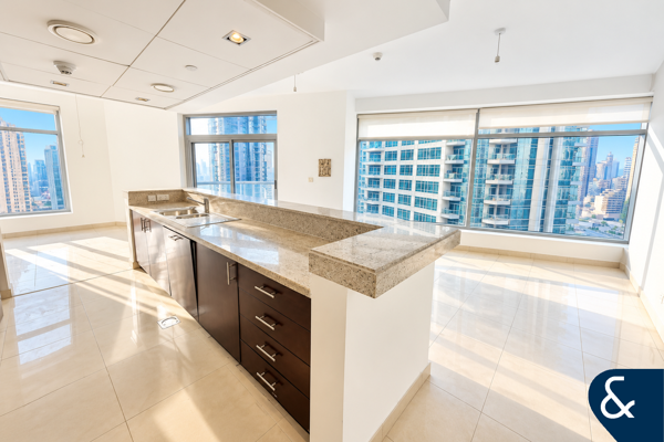 Unfurnished | Corner Layout | Vacant Now
