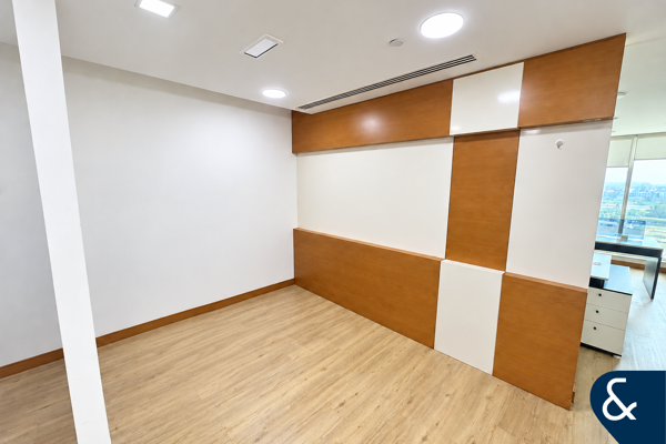 Renovated | Low Floor | Furnished | Fitted