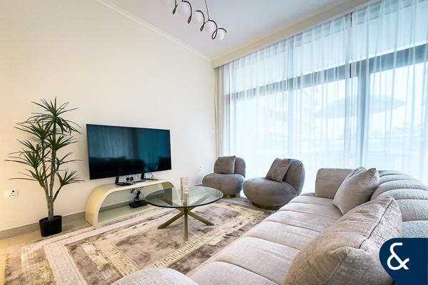 Vacant | Large Terrace | Fully Furnished