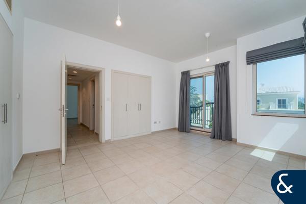 Esmeralda | 5 Bed + Maid | Prime Location