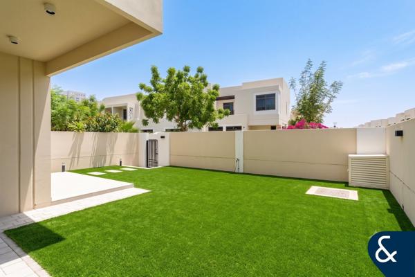 Open Plan Living | Park Backing | Spacious