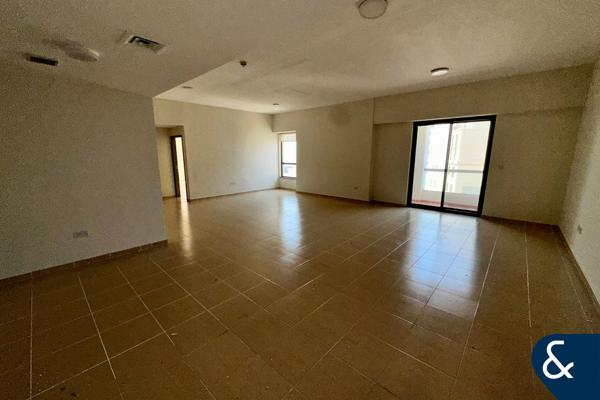 4 Bedrooms | Sea Facing | Long Balcony