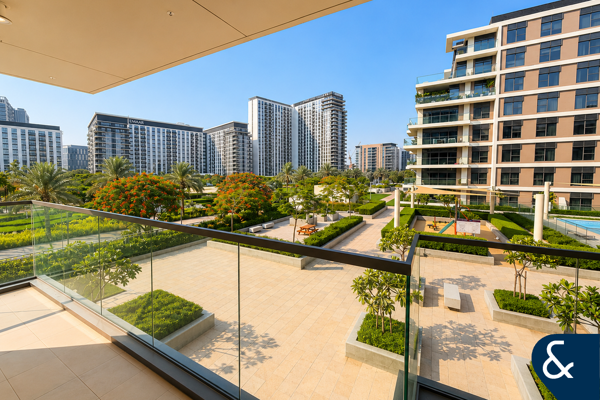 Corner unit | Exclusive | Pool & Park View