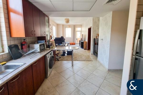 One Bed I Corner Unit I Courtyard View