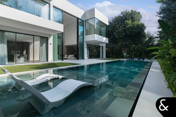 5 Bedrooms | Huge Plot | Beautiful Location