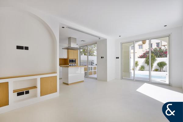 REDUCED | Private Pool | 3 bed UPGRADED | 4E