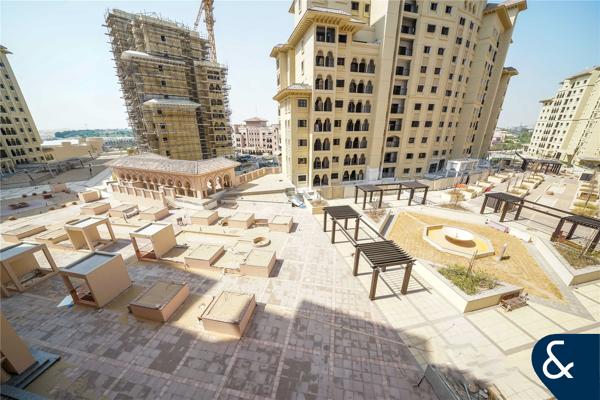 Unfurnished | November | Plaza View | 2 Bed