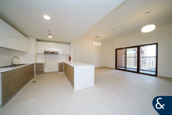 Unfurnished | November | Plaza View | 2 Bed