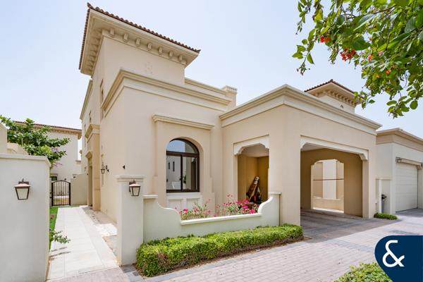 Vacant on Transfer | Close To Park | Exclusive