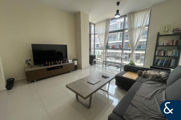 1 BEDROOM | MID FLOOR | LARGEST SIZE | VOT