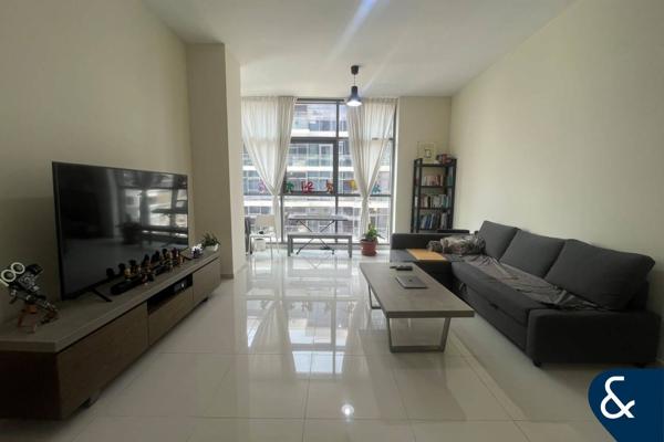 1 BEDROOM | MID FLOOR | LARGEST SIZE | VOT