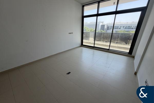 Modern 2Bed + Maids | Vacant | Motor City