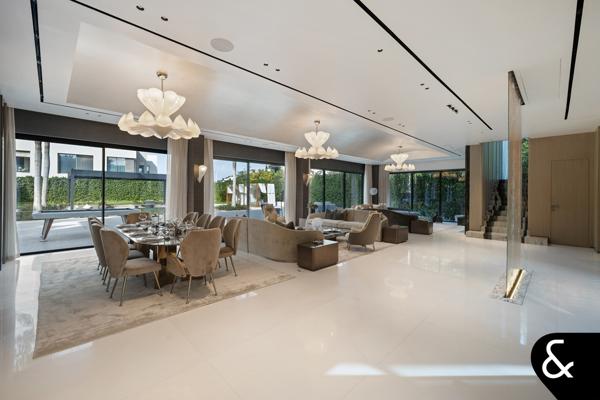 Custom Build | High End Finish | Large Plot