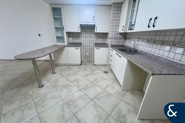 Unique Apartment | Garden View | Upgraded