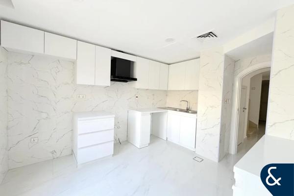UPGRADED | VACANT TYPE 4M | NEAR TO THE LAKE