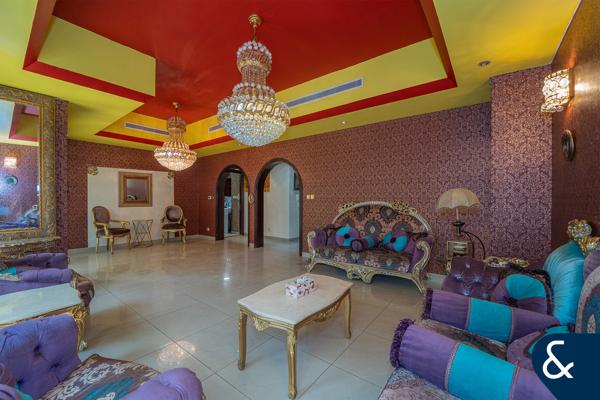 5 Bedroom Villa | Lush Landscaped Garden