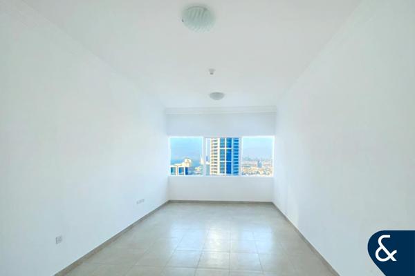 Large | One Bedroom | Golf Course View