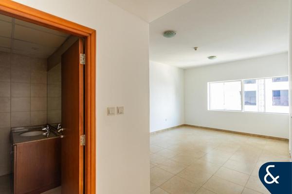 Large | One Bedroom | Golf Course View