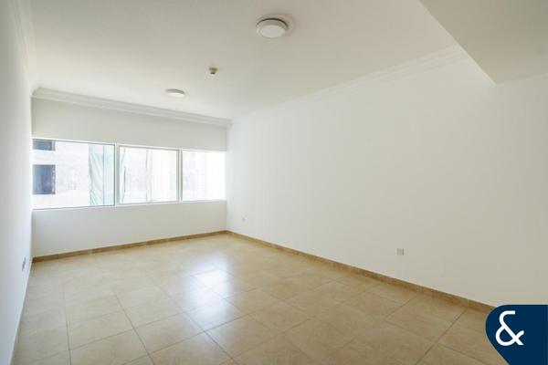 Large | One Bedroom | Golf Course View