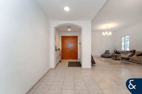 2 Bedrooms + Study | Overlooking The Pool