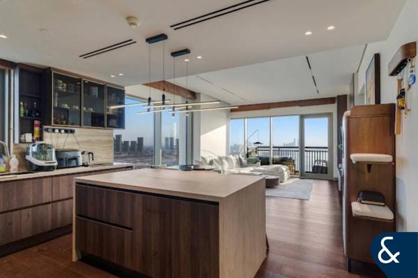 Upgraded | High Floor | Vacant