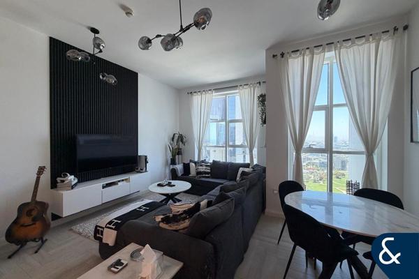 Vacant | Unfurnished | 2 Bedroom | Upgraded