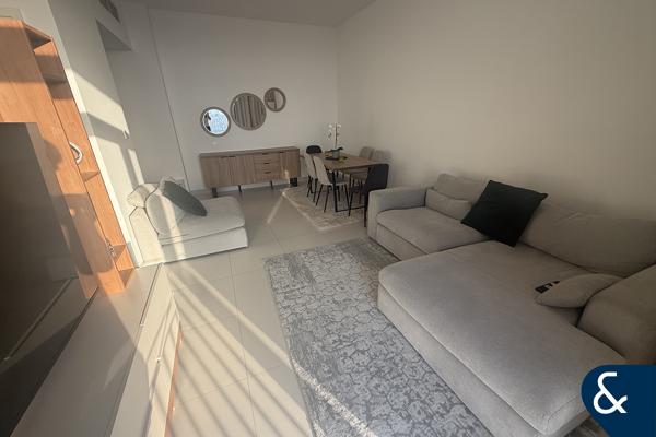 Large Layout | Closed Kitchen | Furnished