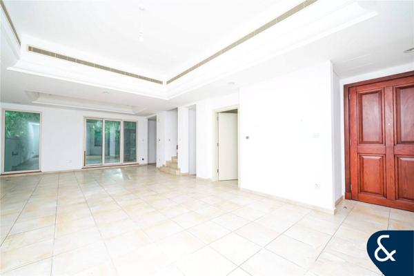 Exclusive | 4 Beds + Maid | Corner Unit