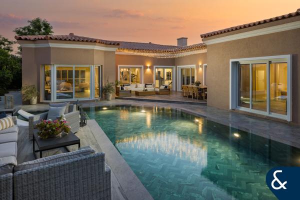 Exclusive | Corner Unit | Resort Pool
