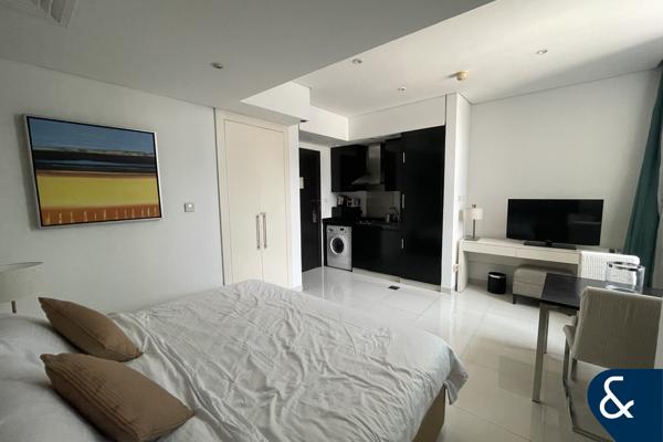 Furnished | Canal Views | Close to Metro