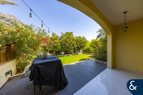 VOT | Stylish 4-Bed Townhouse | Upgraded
