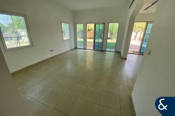 Stylish Villa | Study | Private Garden