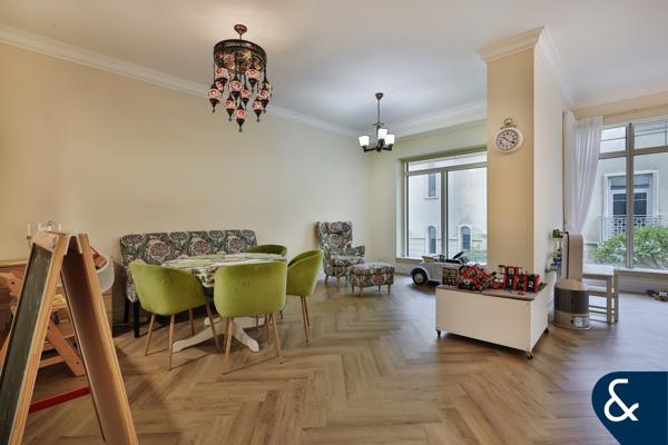 Renovated | 3 bedroom | Vacant on Transfer