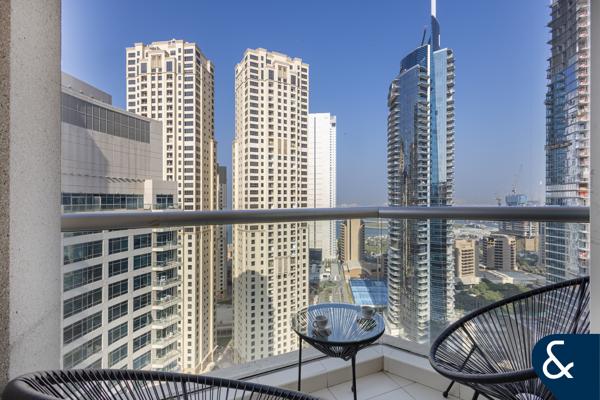 High Floor | Marina Sea Views | 909 Sq Ft